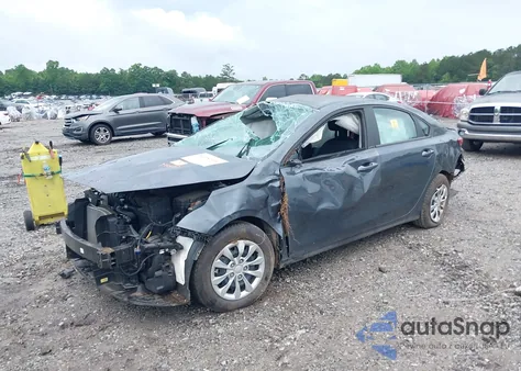 2024 Kia Forte Lx z USA, uszkodzony, nr VIN 3KPF24AD4RE705997